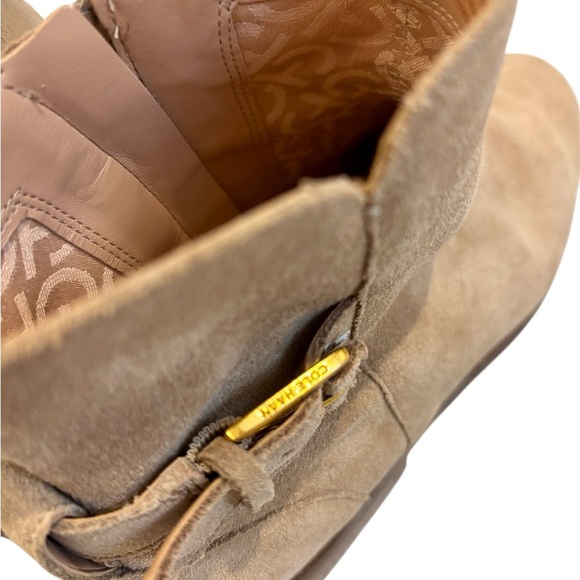 Cole Haan Size 8.5 B Tan Sand Suede Leather Hampshire Buckle Bootie New - Picture 6 of 9